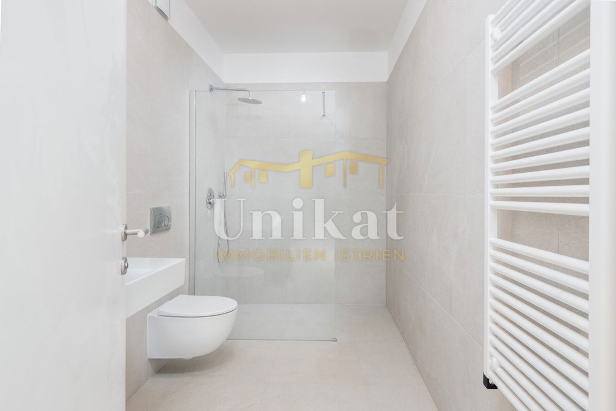 Čudovita nova vila z bazenom in savno, 303 m2 - ključ v roke